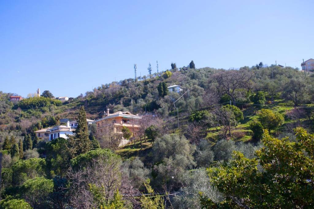 Вилла La Vivagna - Casa Vista Mare Tra Gli Ulivi Leivi Экстерьер фото